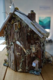 Art in the Little River gallery - a cute little house made from natural materials